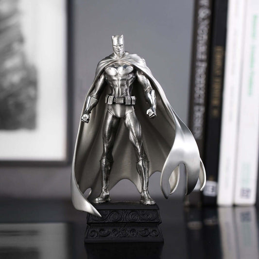 Batman Resolute Figurine - DC collectible Statue side show collectibles figurines statues