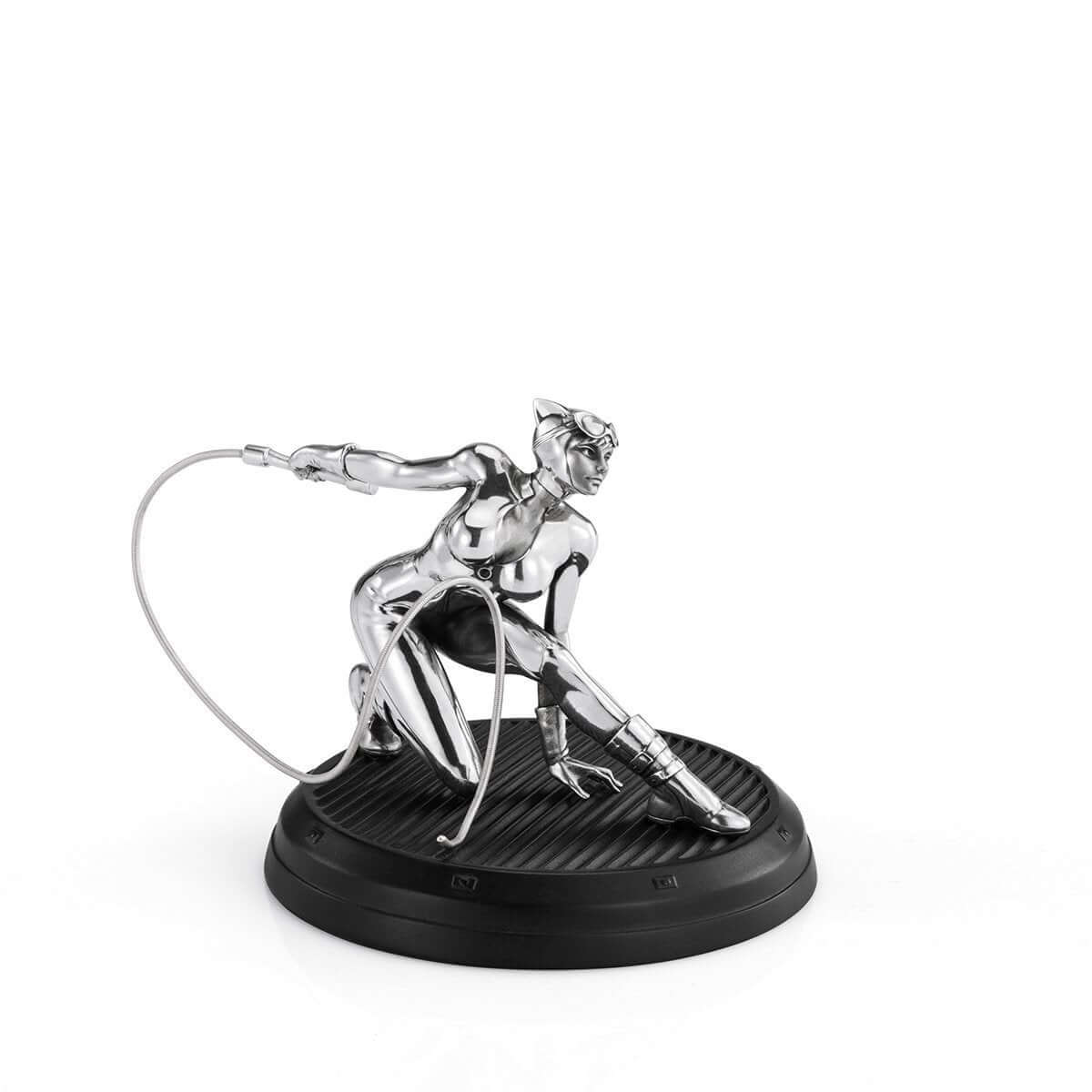 Catwoman Figurine - DC collectible Statue side show collectibles figurines statues