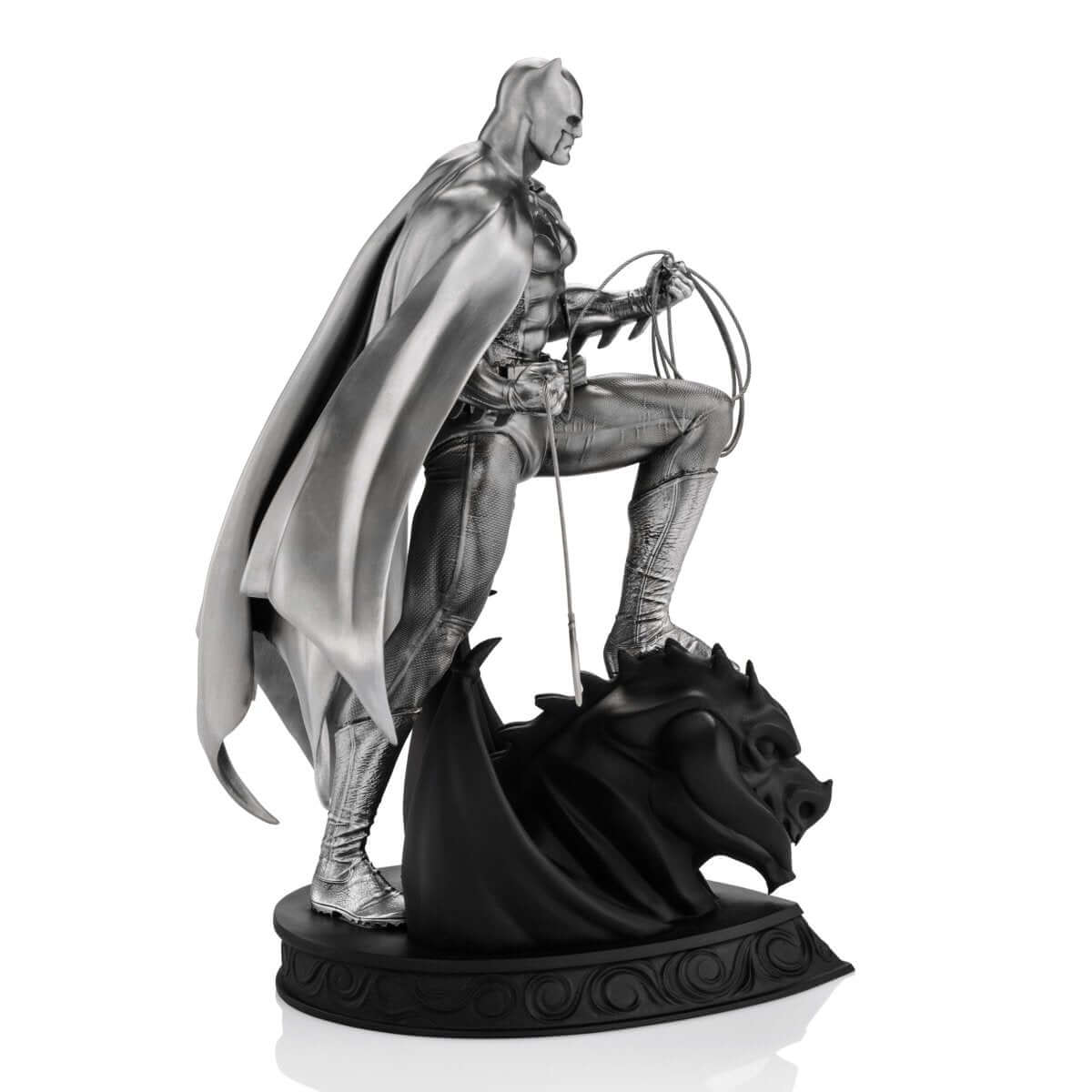 Batman Limited Edition Figurine - DC collectible Statue side show collectibles figurines statues