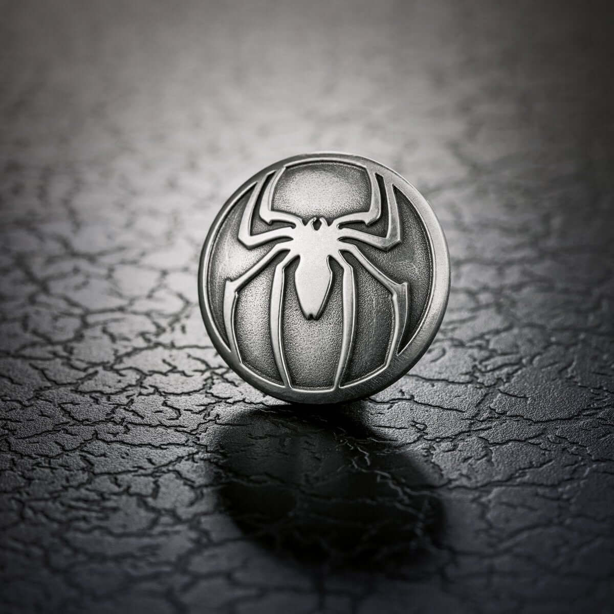 Spider-Man Lapel Pin - Marvel Collectible gift side show collectibles figurines statues